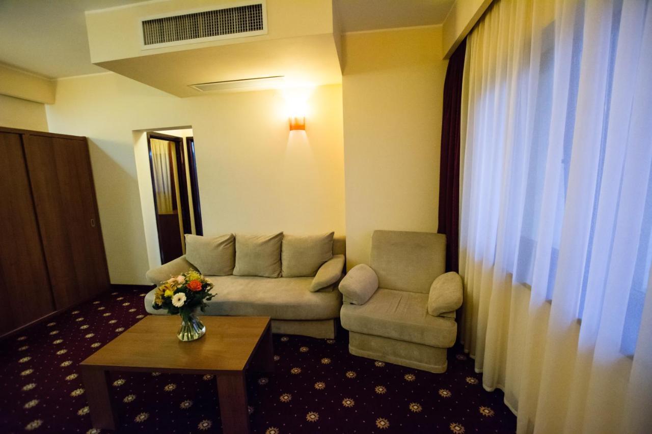 Hotel Ferdinand Constanţa Eksteriør bilde